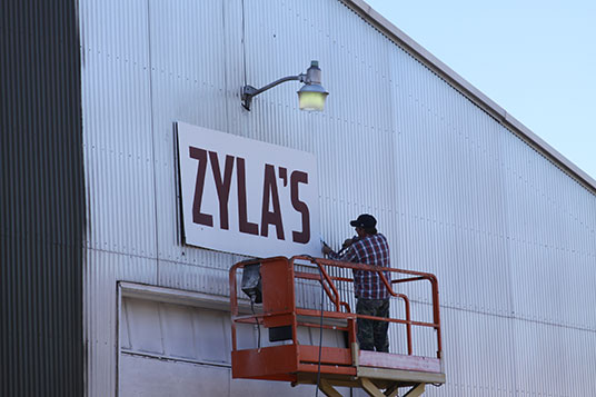 Vault Motor Storage Removes Zylas Sign